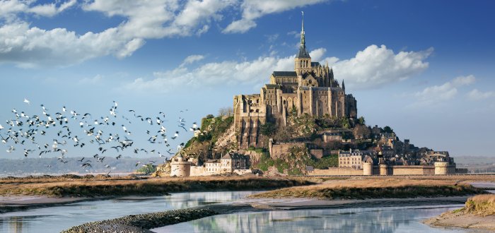 Mont St. Michel &copy; PUNTOSTUDIOFOTO Lda - stock.adobe.com